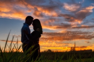 Couple-afterglow-clouds-1542354.jpg